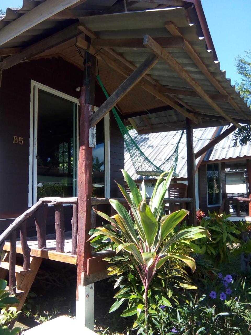 Klong Khong Garden Hotell Ko Lanta Exteriör bild